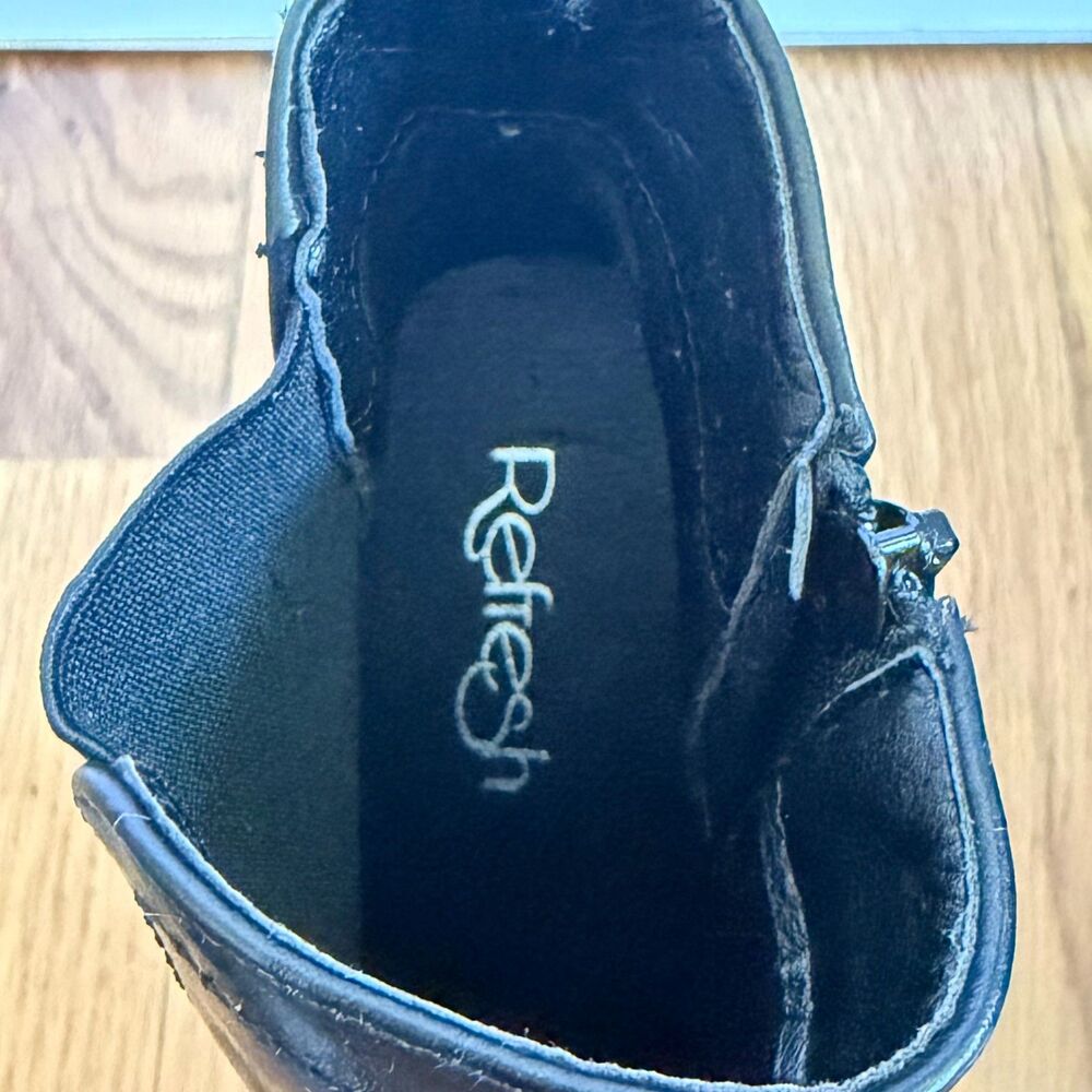 Refresh Black Faux Leather Platform Lug Sole Chelsea Boots 7.5 - Picture 8 of 8